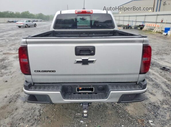 1GCGTCEN9K1269249 2019 CHEVROLET COLORADO Silver Widok z tyłu