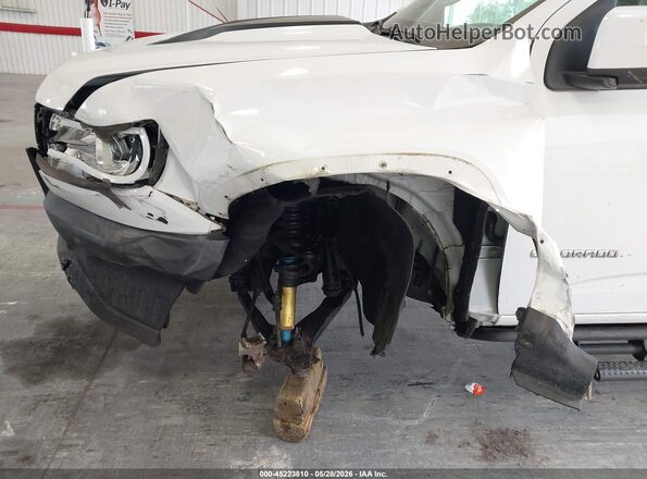 1GCGTEEN4H1310150 2017 CHEVROLET COLORADO Белый Вид спереди