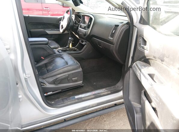 1GCGTEEN4J1277222 2018 CHEVROLET COLORADO Silver Widok wnętrza z przodu