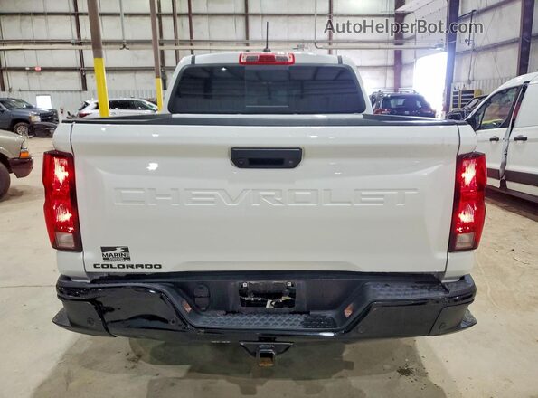 1GCPSBEK7S1239718 2025 CHEVROLET COLORADO White Вид ззаду