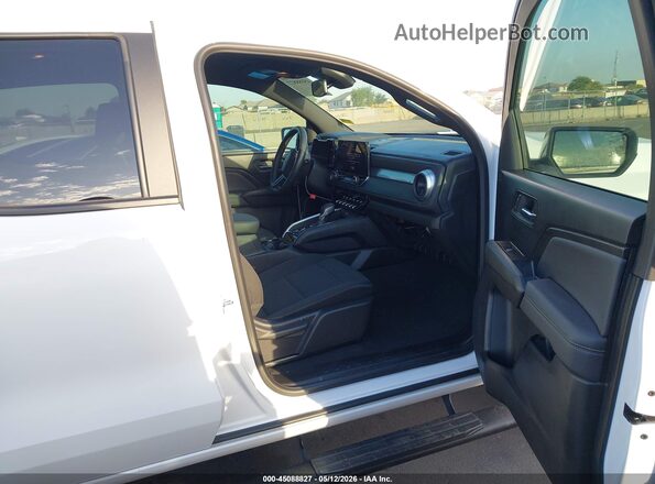 1GCPTCEKXR1320399 2024 CHEVROLET COLORADO White წინა სალონის ხედი