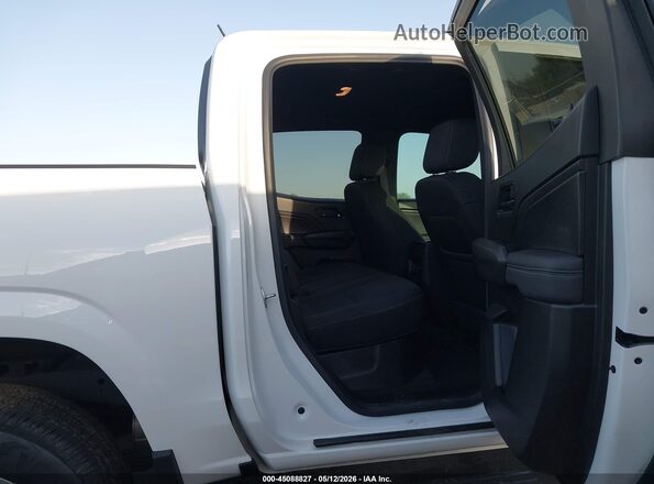 1GCPTCEKXR1320399 2024 CHEVROLET COLORADO White VIN კოდის სტიკერის ხედი