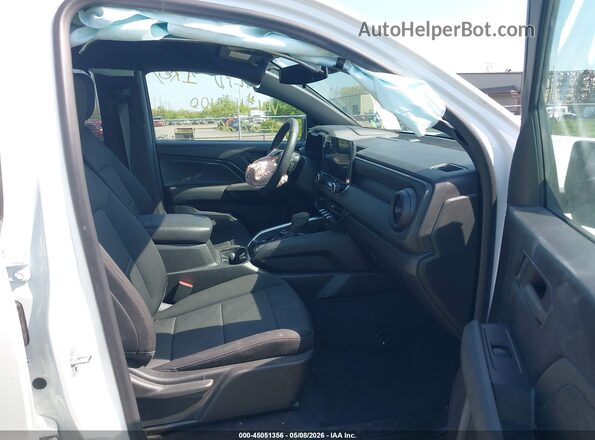 1GCPTEEK0R1108400 2024 CHEVROLET COLORADO White Вид салону спереду