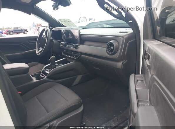 1GCPTEEK4P1187941 2023 CHEVROLET COLORADO White Front interior view