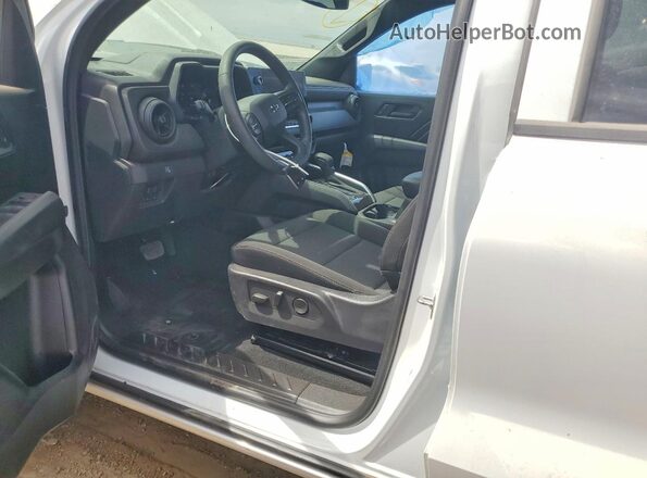 1GCPTEEK9R1317568 2024 CHEVROLET COLORADO White Вид салону спереду
