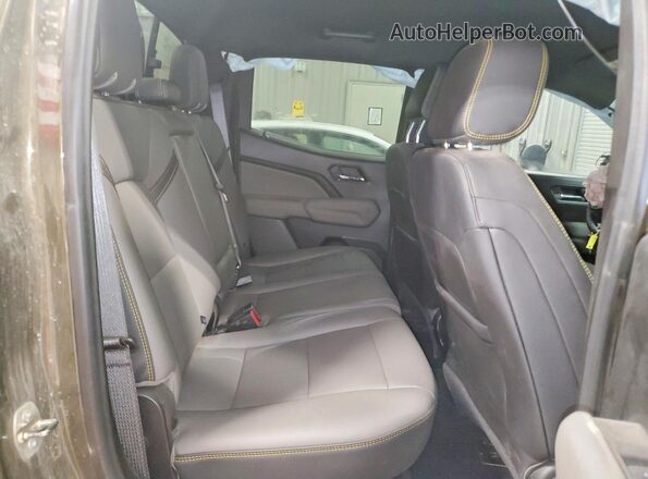 1GCPTFEK9R1303661 2024 CHEVROLET COLORADO Green Vista de los asientos traseros