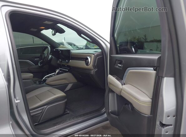 1GCPTFEKXR1317293 2024 CHEVROLET COLORADO Gray Widok wnętrza z przodu