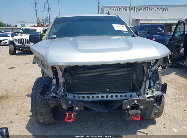 1GCPYFED3LZ374883 2020 CHEVROLET SILVERADO Silver Widok wnętrza z tyłu