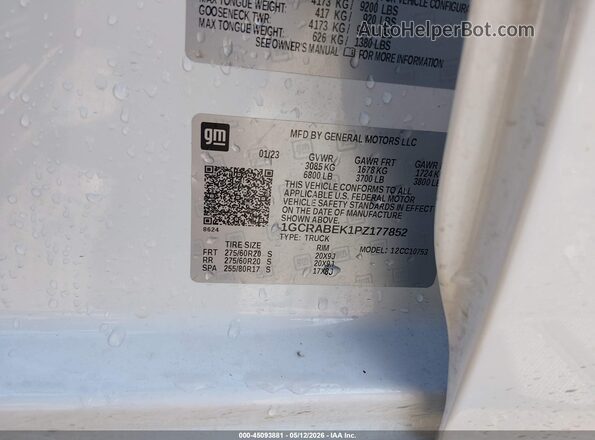 1GCRABEK1PZ177852 2023 CHEVROLET SILVERADO White Vista del compartimento del motor