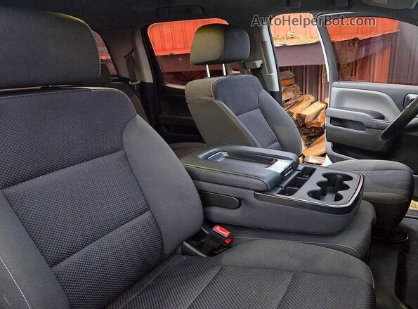 1GCRCNEH6JZ272690 2018 CHEVROLET 1500 White Widok zestawu wskaźników