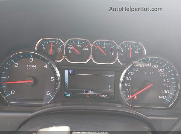 1GCRCREC7JZ117626 2018 CHEVROLET SILVERADO Silver Vista de los asientos traseros