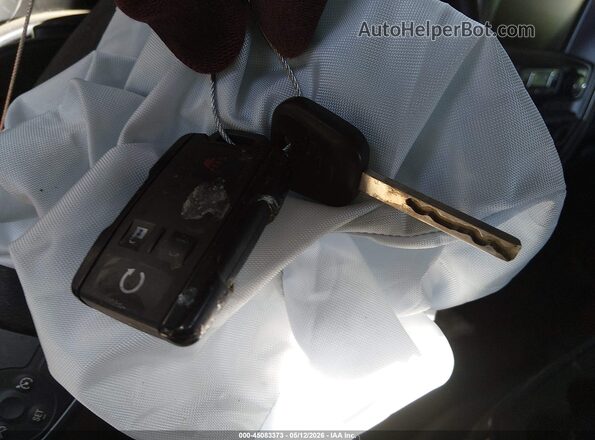 1GCUKREC0HF160097 2017 CHEVROLET SILVERADO Red Առջևի վահանակի տեսք
