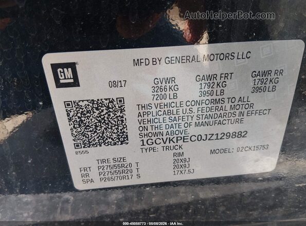 1GCVKPEC0JZ129882 2018 CHEVROLET SILVERADO Black Vista del compartimento del motor