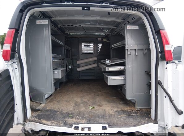 1GCWGAF78S1270672 2025 CHEVROLET EXPRESS White VIN sticker view