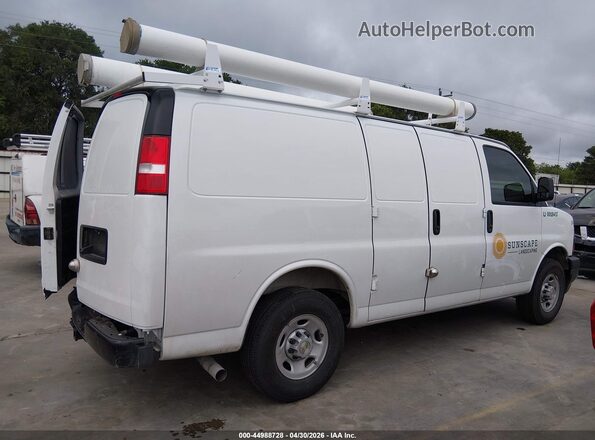 1GCWGAF78S1270672 2025 CHEVROLET EXPRESS White 360 interior view