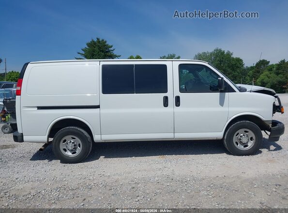 1GCWGAFF1H1185107 2017 CHEVROLET EXPRESS Белый 