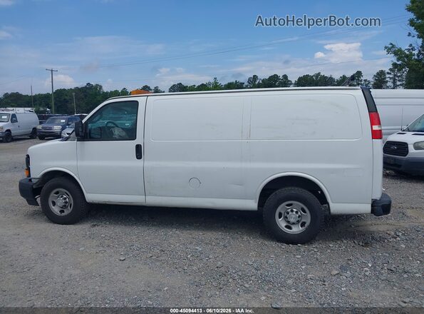 1GCWGAFF2H1139074 2017 CHEVROLET EXPRESS White Սալոնի 360 աստիճան տեսք