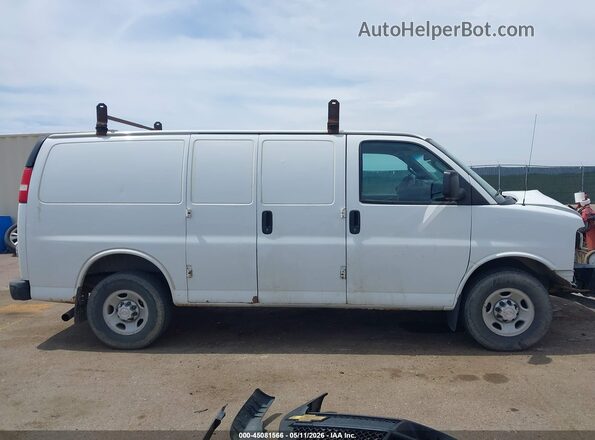 1GCWGAFF3H1110764 2017 CHEVROLET EXPRESS White Սալոնի հետևի տեսք