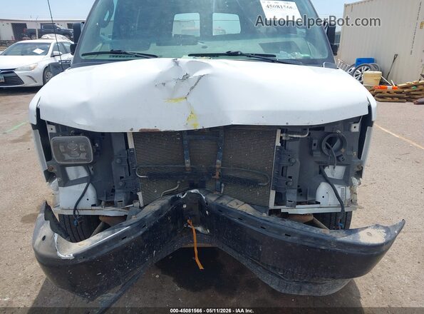 1GCWGAFF3H1110764 2017 CHEVROLET EXPRESS White Դիմացի տեսք