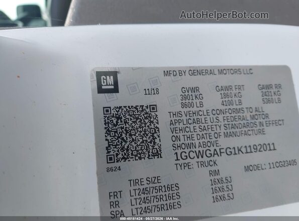 1GCWGAFG1K1192011 2019 CHEVROLET EXPRESS Белый Вид подкапотного пространства