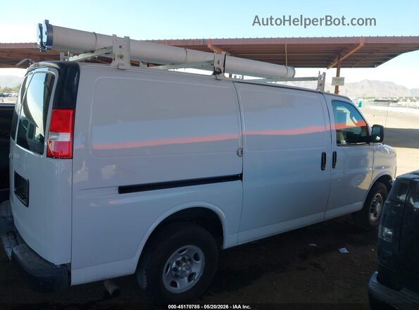 1GCWGAFG5J1269025 2018 CHEVROLET EXPRESS White უკანა სალონის ხედი