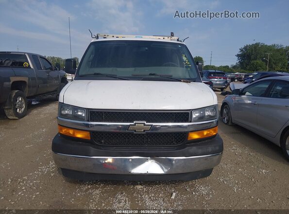 1GCWGAFGXK1231923 2019 CHEVROLET EXPRESS Белый Вид щитка приборов