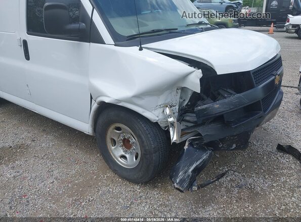 1GCWGAFP7K1358032 2019 CHEVROLET EXPRESS White Front view