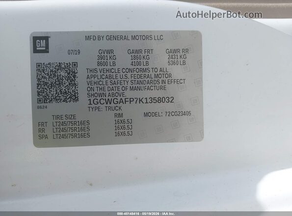 1GCWGAFP7K1358032 2019 CHEVROLET EXPRESS White Engine compartment view