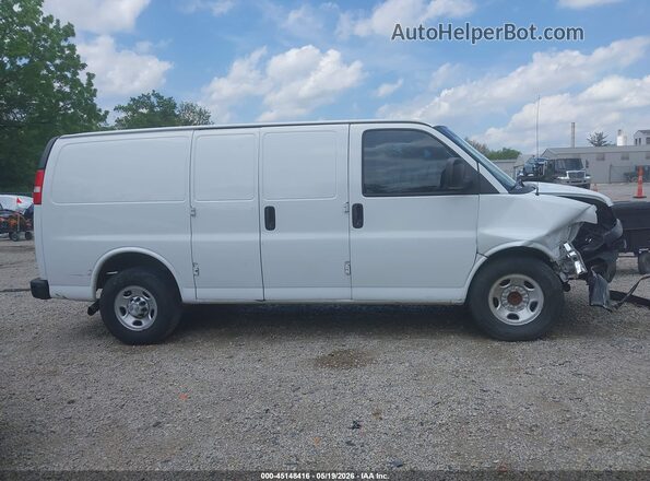 1GCWGAFP7K1358032 2019 CHEVROLET EXPRESS White 360 interior view