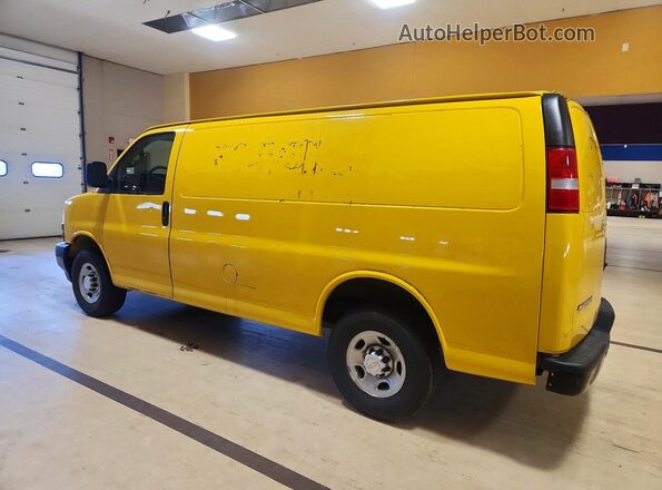 1GCWGAFP9K1338946 2019 CHEVROLET EXPRESS Yellow Rear left