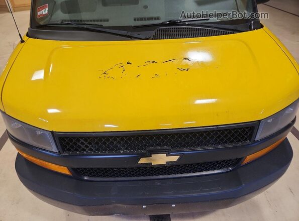 1GCWGAFP9K1338946 2019 CHEVROLET EXPRESS Yellow Engine compartment view