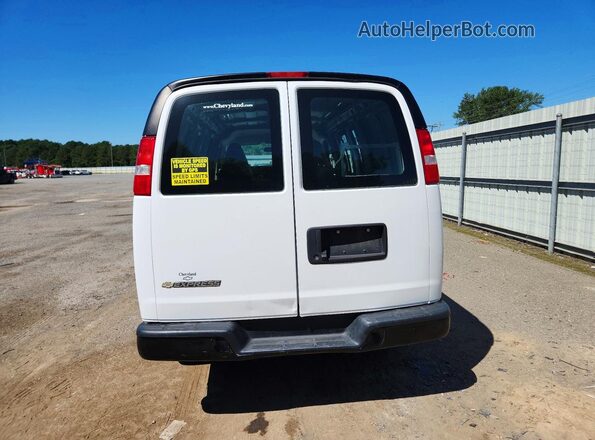 1GCWGAFP9N1180791 2022 CHEVROLET EXPRESS White Հետևի տեսք