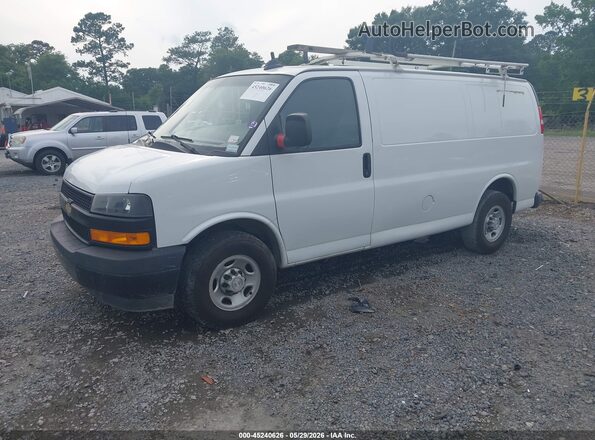 1GCWGAFPXJ1332460 2018 CHEVROLET EXPRESS White Передня ліва чверть