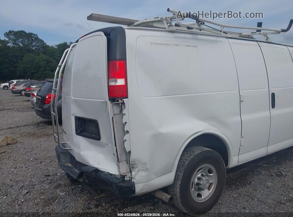 1GCWGAFPXJ1332460 2018 CHEVROLET EXPRESS White Вид спереду
