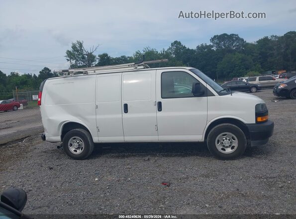 1GCWGAFPXJ1332460 2018 CHEVROLET EXPRESS White Вид задньої частини салону