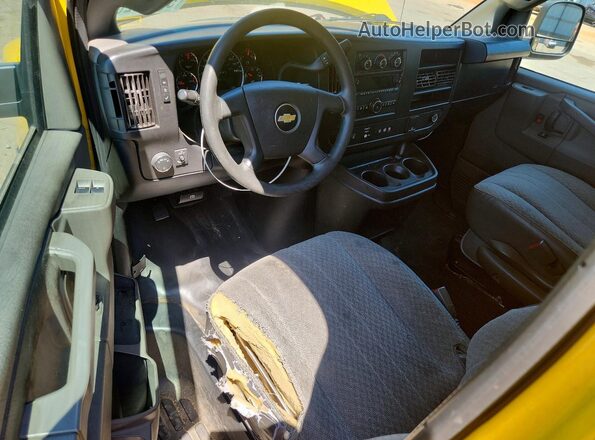 1GCWGAFPXL1158859 2020 CHEVROLET EXPRESS Yellow Dashboard view