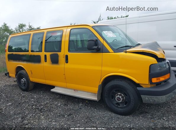 1GDW7CBG6G1239652 2016 GMC SAVANA 2500 Yellow Вид задньої частини салону