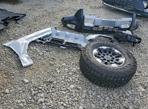 1GKB0RDCXRU114261 2024 GMC HUMMER Белый Вид наклейки с VIN-кодом