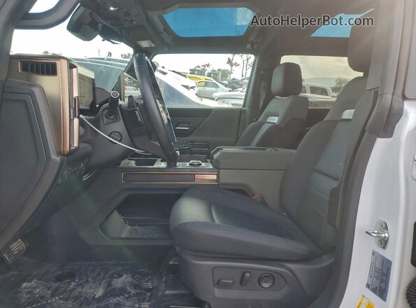 1GKB0RDCXRU114261 2024 GMC HUMMER Белый Вид салона спереди
