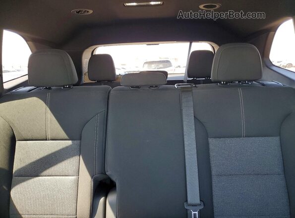 1GKENNKS8TJ279624 2026 GMC ACADIA Gray Vista de los asientos traseros