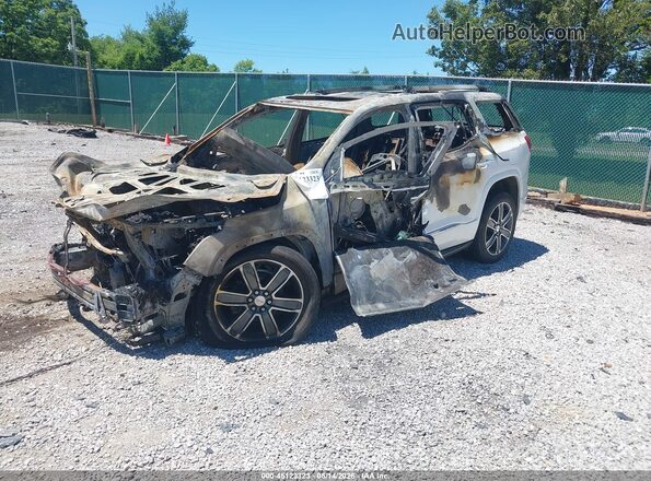 1GKKNPLS2JZ123705 2018 GMC ACADIA White Vista tres cuartos delantera izquierda