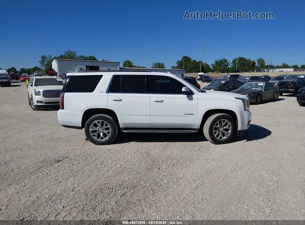 1GKS2BKC1HR199495 2017 GMC YUKON Белый Вид задней части салона