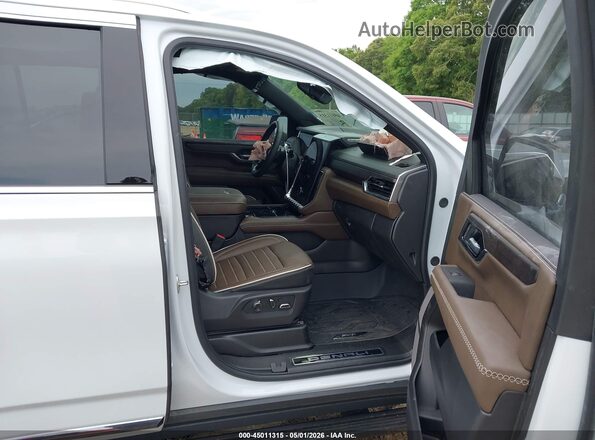 1GKS2EKL5TR264875 2026 GMC YUKON Белый Вид салона спереди