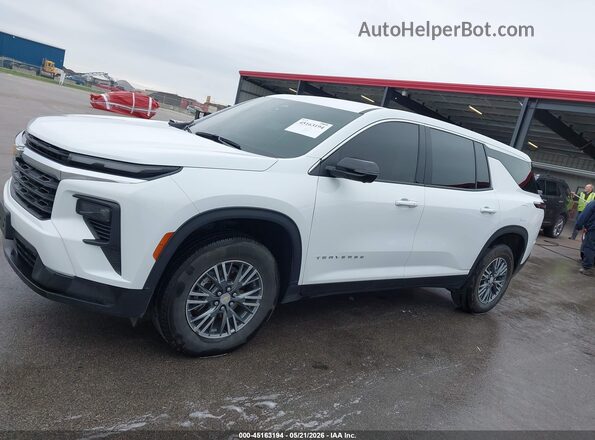 1GNEREKS7RJ210861 2024 CHEVROLET TRAVERSE White 360 interior view