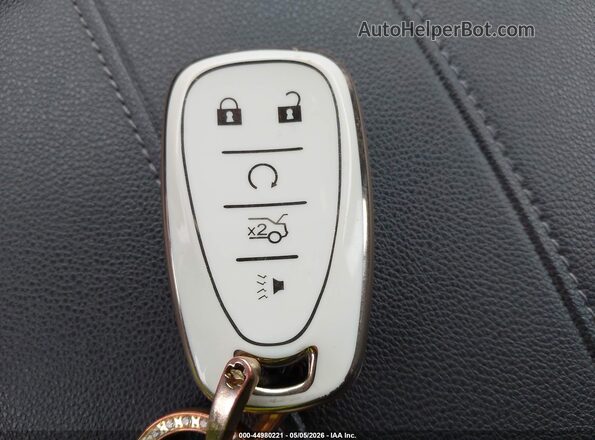 1GNERGKW1PJ342591 2023 CHEVROLET TRAVERSE Красный Вид панели приборов