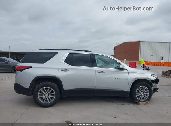 1GNERGKW2NJ100454 2022 CHEVROLET TRAVERSE Silver უკანა სალონის ხედი