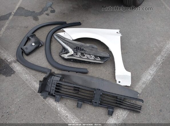 1GNERGRS8SJ290372 2025 CHEVROLET TRAVERSE White Սարքավորումների վահանակի տեսք