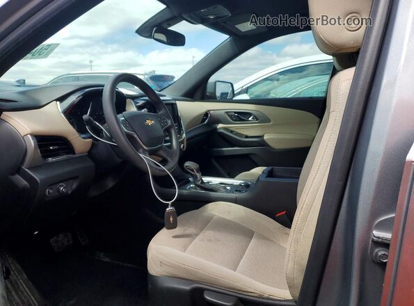 1GNESTKW6RJ130737 2024 CHEVROLET TRAVERSE Silver Вид салону спереду