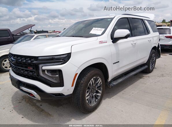 1GNS6PRD0SR243805 2025 CHEVROLET TAHOE White Vista tres cuartos delantera izquierda