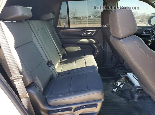 1GNSCLEDXPR330108 2023 CHEVROLET TAHOE Белый Вид задней части салона